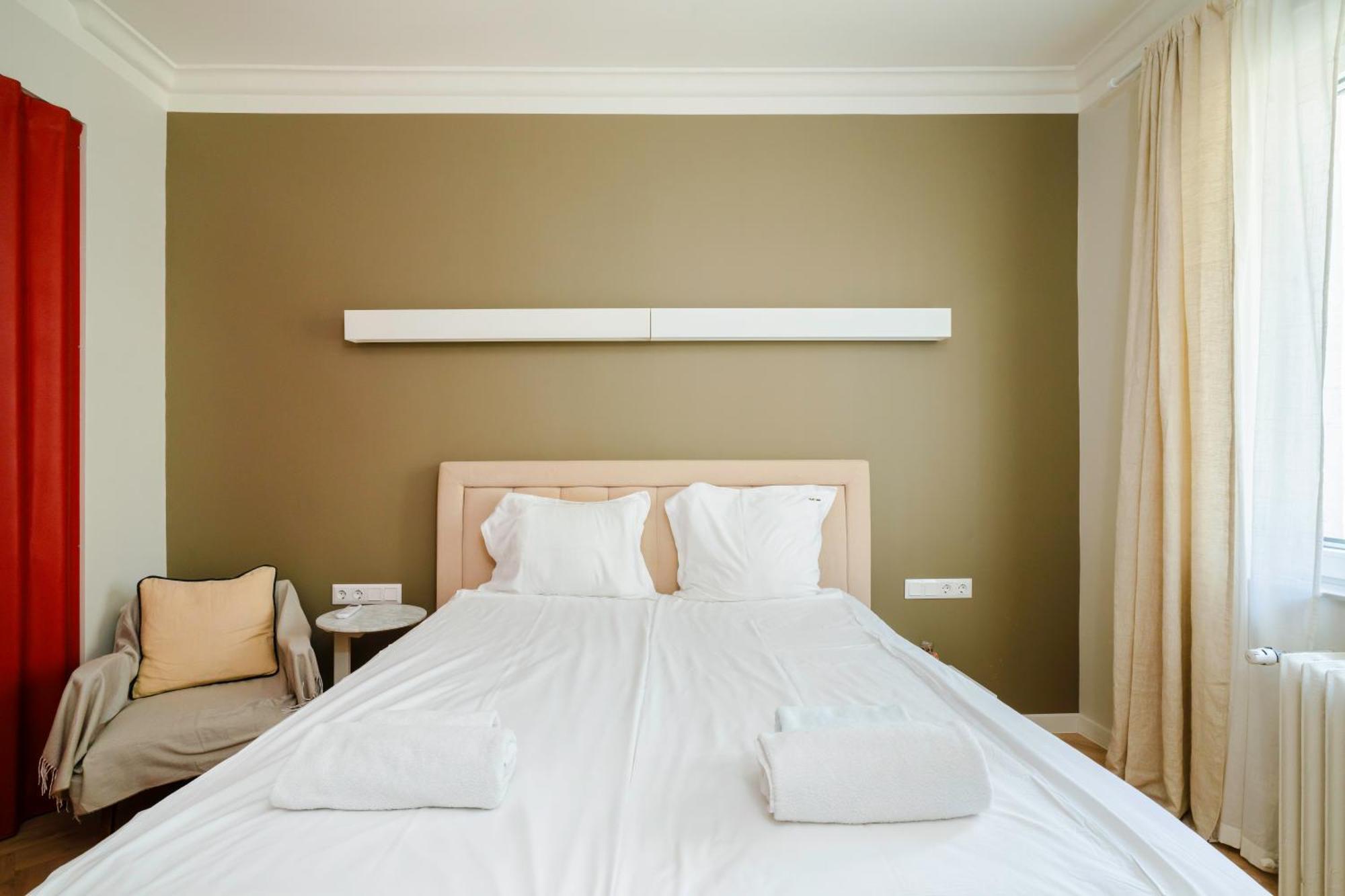 Stylish 1bd In The Heart Of The